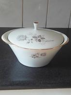 mooie witte dekschaal met rozen. Van Bavaria Edelporzellan., Antiek en Kunst, Antiek | Servies los, Ophalen of Verzenden