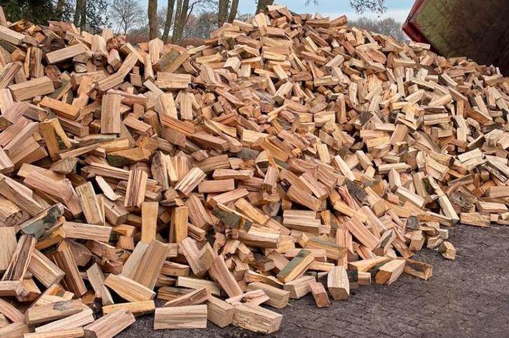 Puur eiken haardhout! Droog!!, Tuin en Terras, Haardhout, 6 m³ of meer, Ophalen of Verzenden