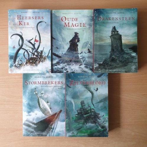 Mariëtte Aerts - Kronieken van de Zeven Eilanden, Boeken, Fantasy, Gelezen, Ophalen of Verzenden