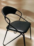 Post modern eetkamerstoel , 3 in voorraad, Huis en Inrichting, Stoelen, Gebruikt, Drie, Onbekend, Ophalen of Verzenden