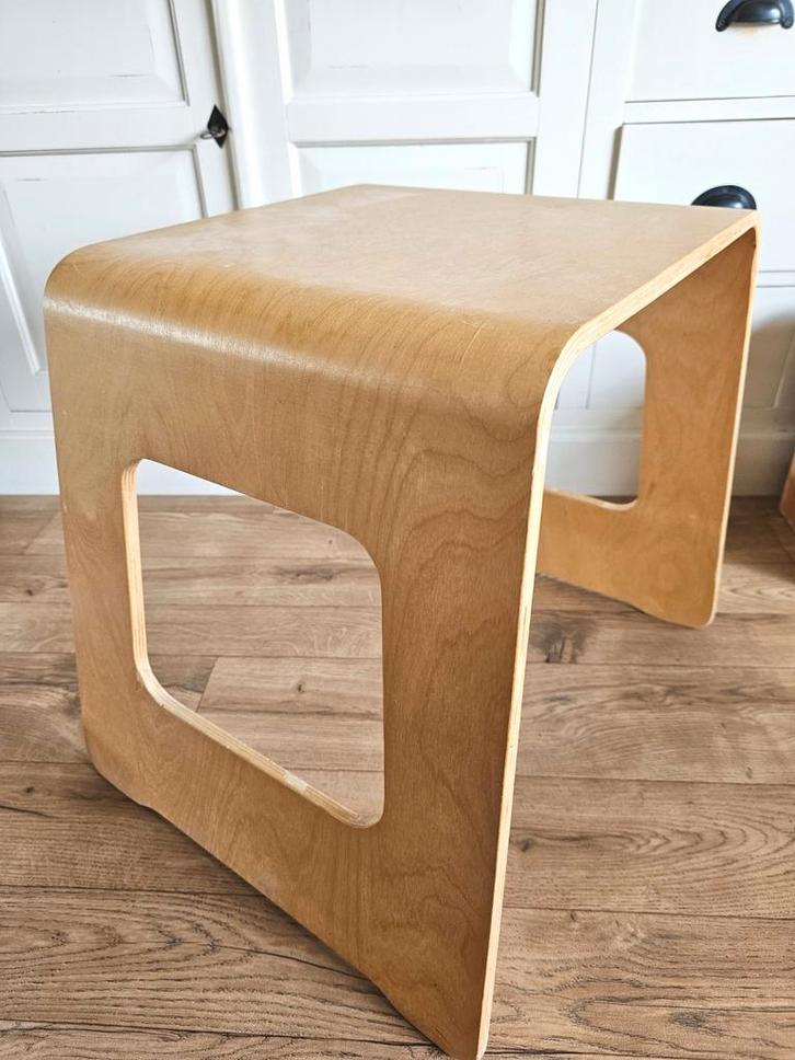 Vintage Ikea bijzettafel/kruk, Huis en Inrichting, Krukjes, Zo goed als nieuw, Hout, Ophalen of Verzenden