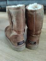Verschillende laarsjes Uggs maat en prijs in omschrijving, Ophalen, Gedragen