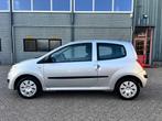 Renault Twingo 1.2 Authentique NL-Auto / 2e Eigenaar / NAP /, Voorwielaandrijving, Gebruikt, 4 cilinders, 4 stoelen