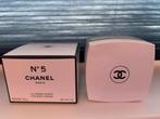 Verpakkingsmateriaal, bedel, tasjes e.d. Chanel., Sieraden, Tassen en Uiterlijk, Uiterlijk | Cosmetica en Make-up, Ophalen of Verzenden