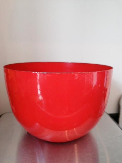 Mid Century Finel Finland emaille schaal door Kaj Franck., Huis en Inrichting, Woonaccessoires | Schalen en Manden, Zo goed als nieuw