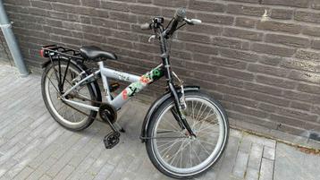 Loekie X Jongensfiets beschikbaar voor biedingen