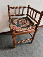 Antiek hoek stoeltje, Ophalen