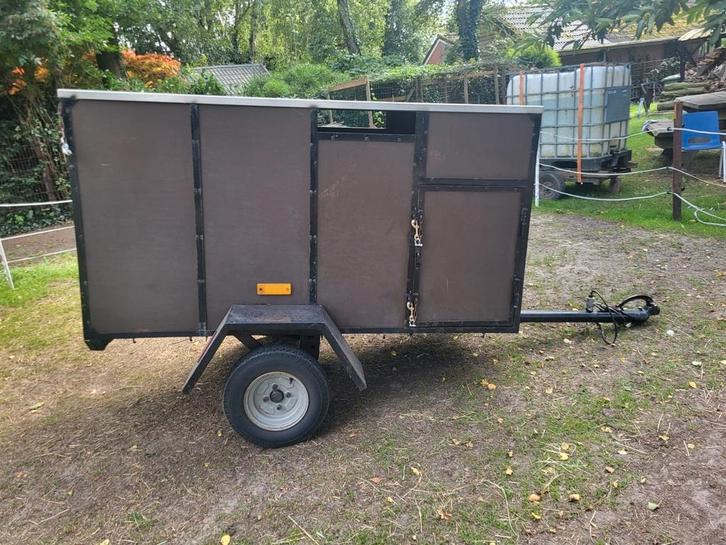 Mooie vee trailer, Dieren en Toebehoren, Paarden en Pony's | Trailers en Aanhangwagens, Zo goed als nieuw, Ophalen of Verzenden