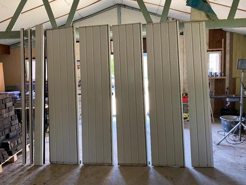 Sectionaal garagepoort met motor en afstandbediening, Doe-het-zelf en Verbouw, Deuren en Horren, Gebruikt, Garagedeur, 215 cm of meer
