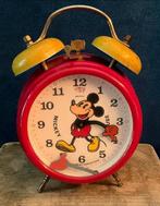 Vintage mickey mouse wekker op pootjes van walt disney, Ophalen of Verzenden, Mickey Mouse, Zo goed als nieuw, Beeldje of Figuurtje