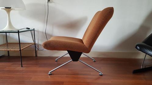 Gispen 1431 fauteuil jaren 60, Huis en Inrichting, Fauteuils, Zo goed als nieuw, Metaal, Stof, 50 tot 75 cm, Minder dan 75 cm