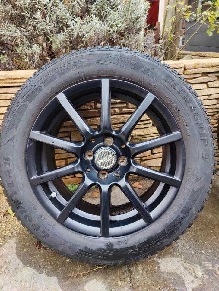Winterwielset 16" met Alu velgen en Goodyear winterbanden, Auto-onderdelen, Banden en Velgen, Banden en Velgen, Winterbanden, 16 inch