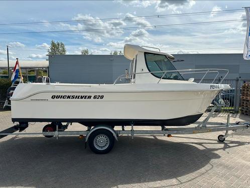 Quicksilver 620 pilot house met 40 pk mercury, Watersport en Boten, Vis- en Consoleboten, Zo goed als nieuw, Benzine, Buitenboordmotor