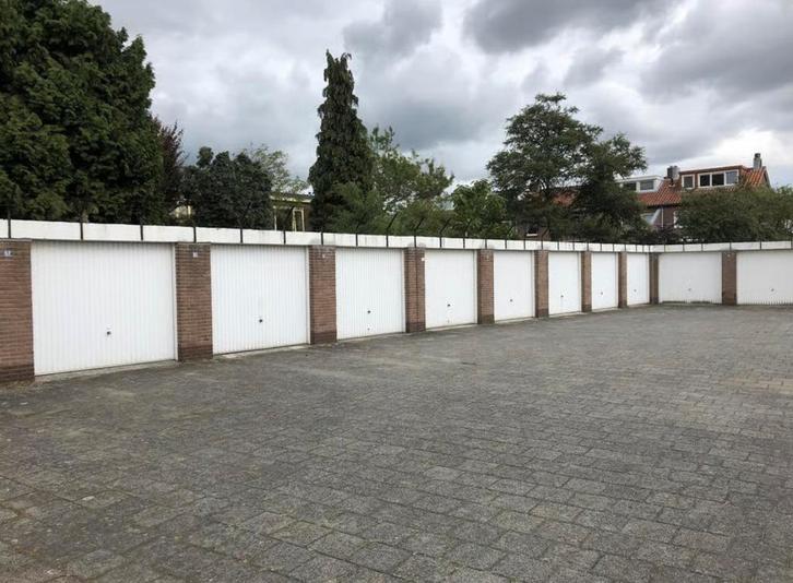 Te Huur | Opslagbox 15m2 | € 115,00 ex BTW | Plutostraat 105, Doe-het-zelf en Verbouw, Deuren en Horren, Garagedeur, 215 cm of meer