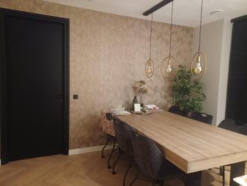 Lamp eettafel beschikbaar voor biedingen