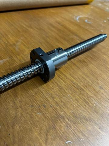 Kogelomloopspindel SFU1605 – 400mm – Nieuw – Nooit gebruikt beschikbaar voor biedingen