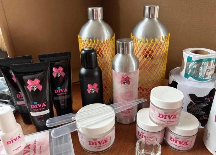 Complete set nagelproducten Diva & Indigo, Sieraden, Tassen en Uiterlijk, Uiterlijk | Cosmetica en Make-up, Zo goed als nieuw