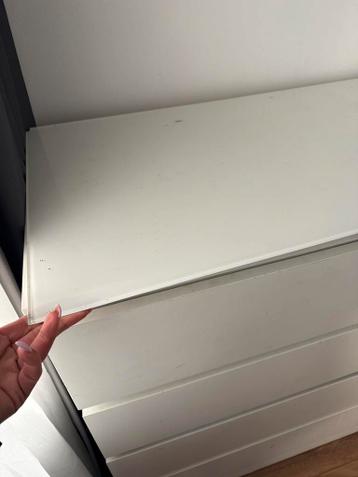 Gratis ophalen IKEA Malm Ladekast met Glasplaat - afbeelding 4