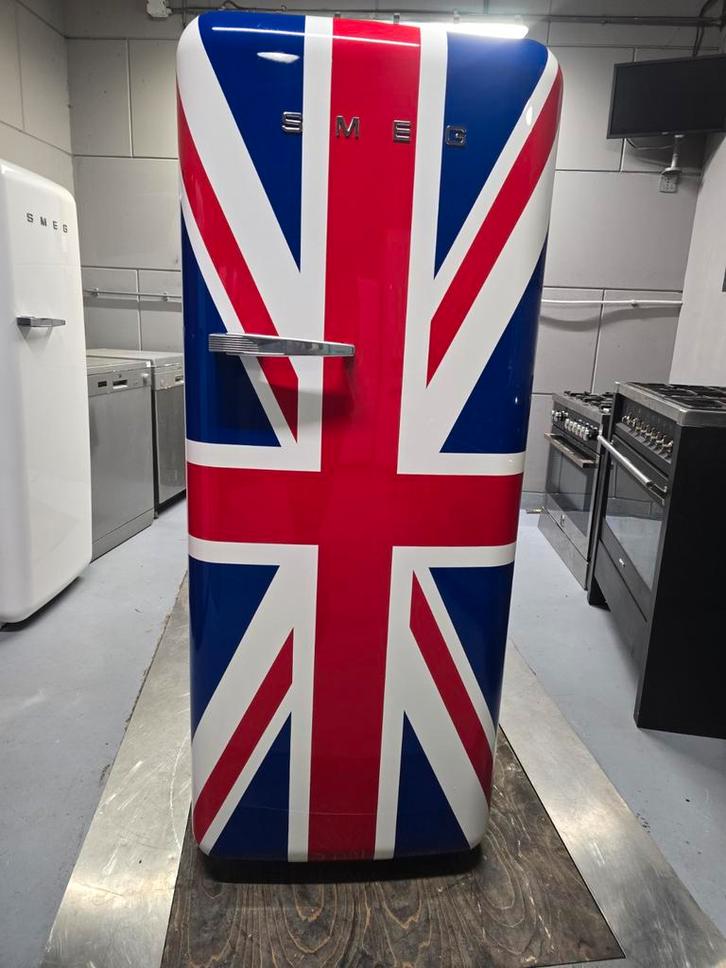 SMEG KOELKAST GREAT BRITAIN, Witgoed en Apparatuur, Koelkasten en IJskasten, Zo goed als nieuw, Met vriesvak, 200 liter of meer