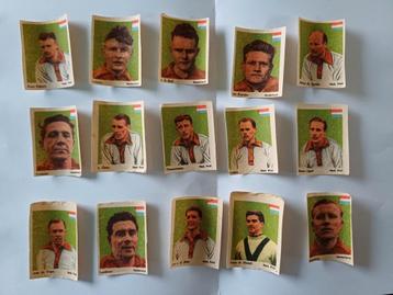 Oude Voetbalplaatjes - Diverse Spelers beschikbaar voor biedingen