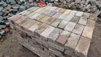 Restpartij gebruikte  betonklinkers bont op pallet moet weg, Ophalen, Gebruikt, Klinkers, 10 m² of meer