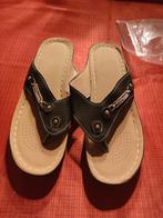 Nieuwe slippers / sandalen, Slippers, Zwart, Nieuw, Ophalen of Verzenden