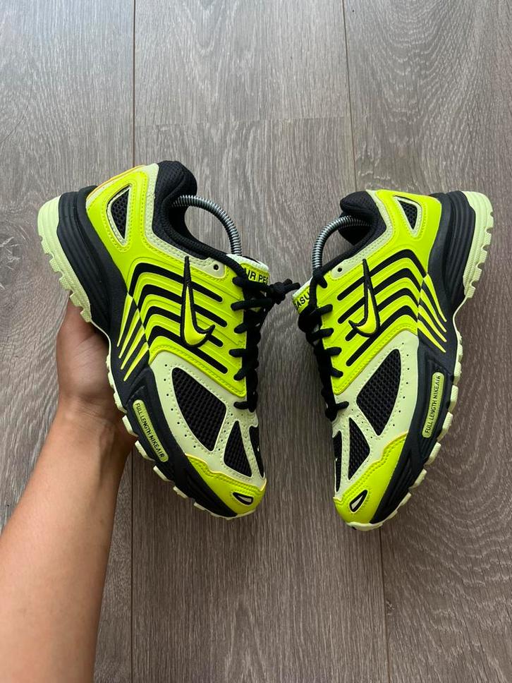 NIKE air PEGAsus2005 volt 37,5, Kleding | Dames, Schoenen, Nieuw, Sneakers of Gympen, Overige kleuren, Ophalen