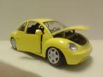 Volkswagen New Beetle, Hobby en Vrije tijd, Modelauto's | 1:24, Ophalen of Verzenden, Zo goed als nieuw, Bburago