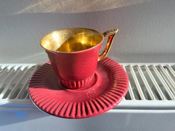 Oud porselein kopje, tas & bord goud verguld fuchsia glazuur beschikbaar voor biedingen
