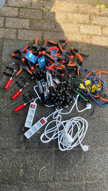 Elektra, Kabels, Klemmen & Verlengstukken beschikbaar voor biedingen