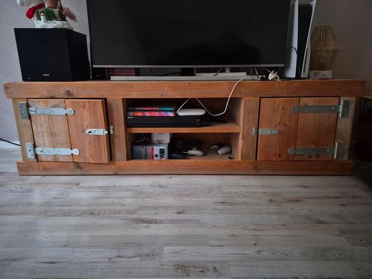 Stoer TV Meubel van Steigerhout, Huis en Inrichting, Kasten | Televisiemeubels, Gebruikt, Minder dan 100 cm, 150 tot 200 cm, 25 tot 50 cm