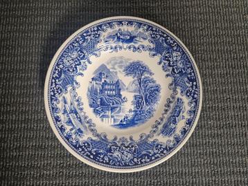 Royal Sphinx 'Cambridge Old England' bord beschikbaar voor biedingen