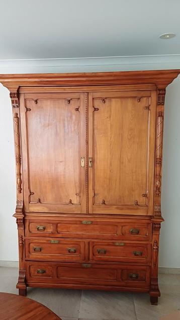 Antiek Kersenhouten Kabinet - 1911 beschikbaar voor biedingen