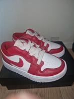 NIKE Jordan 1LOW Alt (PS) rood-wit maat 28,5, Schoenen, Jongen, Zo goed als nieuw, Ophalen