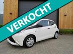 Toyota Aygo 1.0 VVT-i x-fun *Cruise control *Airco *5 deurs, Voorwielaandrijving, Stof, Gebruikt, 4 stoelen