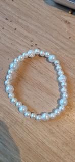 Witte kralen armband met roosjes, Sieraden, Tassen en Uiterlijk, Armbanden, Wit, Kunststof of Plastic, Ophalen of Verzenden, Zo goed als nieuw