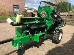 Gezocht: (jong) gebruikte zaagkloofmachine beschikbaar voor biedingen