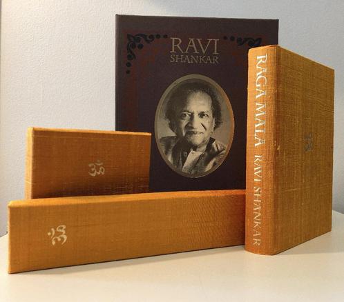 Ravi Shankar limited numbered deluxe book Raga Mala, Verzamelen, Muziek, Artiesten en Beroemdheden, Zo goed als nieuw, Boek, Tijdschrift of Artikel