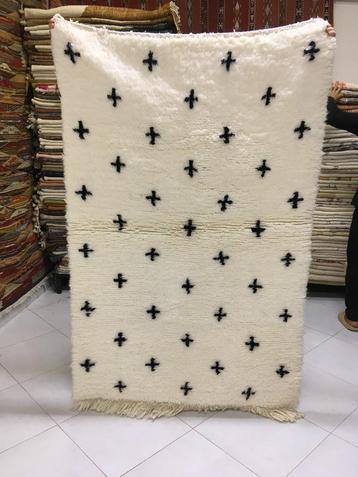 Beni Ouarain Berber tapijt 167 x 106 cm beschikbaar voor biedingen