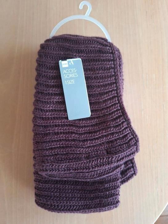 2 nieuwe kolsjaals van de HEMA, acryl/polyester, Kleding | Dames, Mutsen, Sjaals en Handschoenen, Nieuw, Sjaal, Ophalen of Verzenden