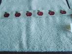 Gastendoekje 2 al randje geborduurd, de andere wel met rand, Hobby en Vrije tijd, Borduren en Borduurmachines, Ophalen of Verzenden