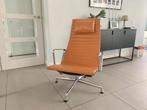 Vitra Eames ea124 fauteuil lounge chair cognac leer chroom, Vitra, Ophalen of Verzenden, Zo goed als nieuw, Nvt
