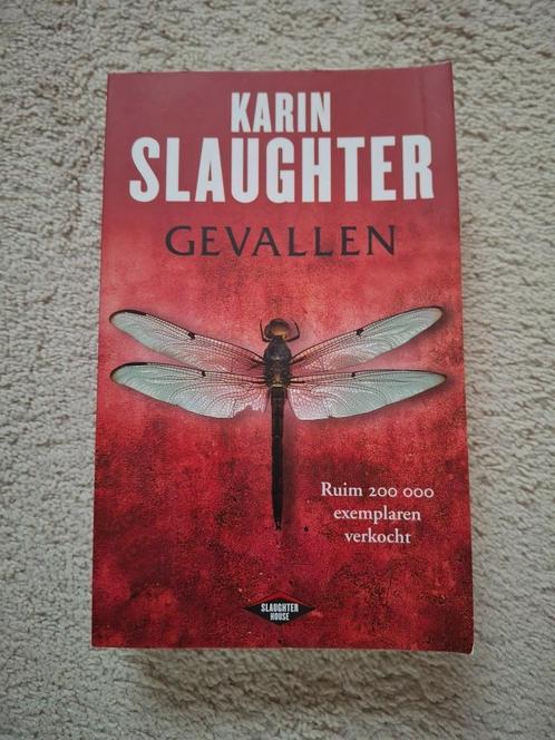 Gevallen, schrijfster Karin Slaughter, Boeken, Thrillers, Zo goed als nieuw, Ophalen of Verzenden