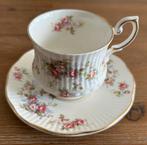 Queens vintage kop & schotel – elegant Engels porselein, Ophalen of Verzenden, Zo goed als nieuw, Porselein, Kop en/of schotel