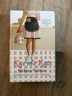 Kus me Kate - Melissa Nathan, Gelezen, Ophalen of Verzenden, Nederland, Melissa Nathan