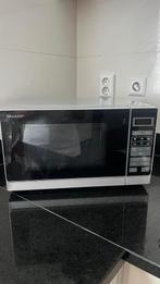 SHARP R242 magnetron, Ophalen, Zo goed als nieuw, Vrijstaand, 45 tot 60 cm