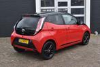 Toyota Aygo 1.0 VVT-i x-cite Airco | Navigatie | LM Velgen |, Stof, Gebruikt, 4 stoelen, Bedrijf
