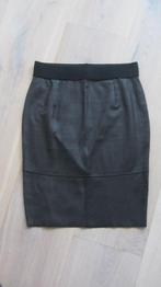 iets langere zwarte rok van Juffrouw Jansen, mt L, zgan!, Maat 42/44 (L), Ophalen of Verzenden, Zo goed als nieuw, Onder de knie