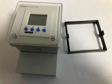 621. Theben frontpaneelinbouw digitale schakelklok TR635top2 beschikbaar voor biedingen