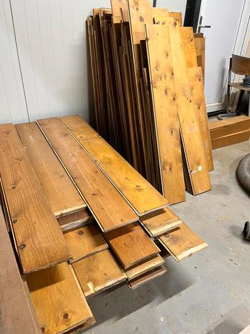 Massief grenen houten vloer 32m2 18cm breed 2cm dik beschikbaar voor biedingen